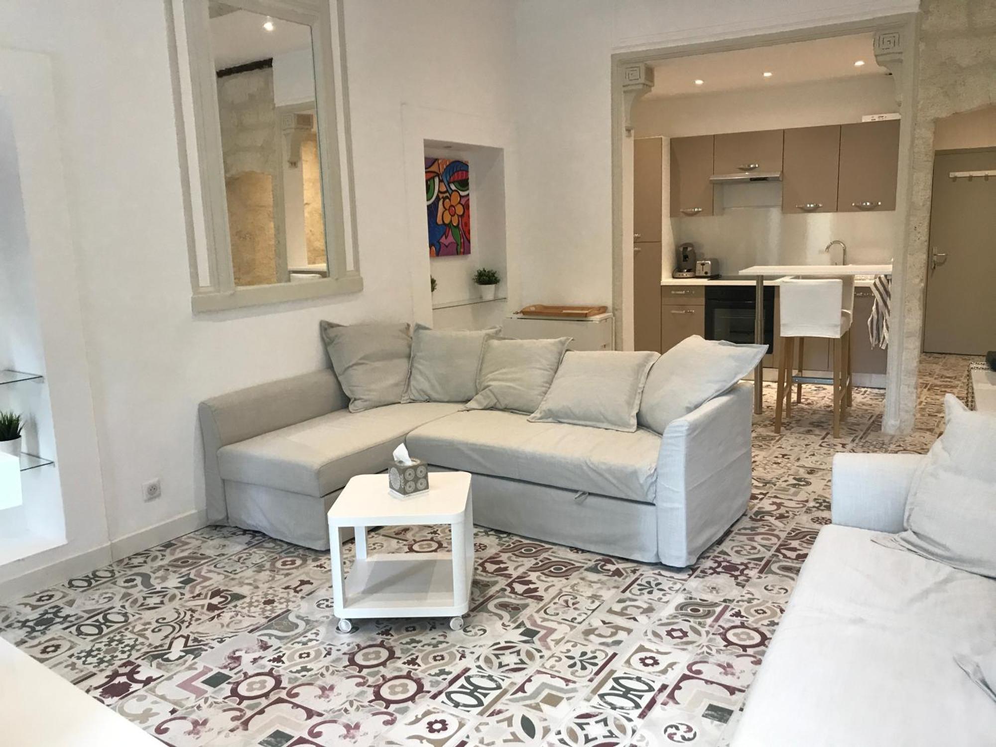 Апартаменты La Loge De L'Horloge - 1 Min Palais Des Papes - Ac Clim - Wifi - Hypercentre - Vue Sur Le Carrousel Авиньон Экстерьер фото